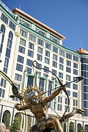 Universal's Helios Grand Hotel, a Loews Hotel