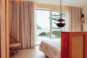 Silveira Bay Lounge Retreat