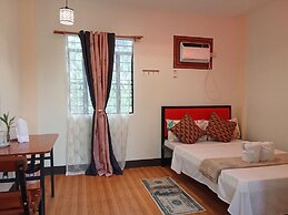 Golden Anchor- Lodge