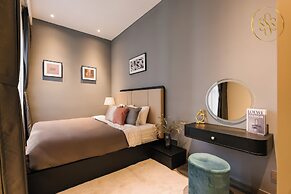 Genius Saigon - The MarQ District 1