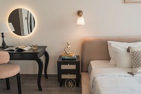 Genius Saigon - The MarQ District 1