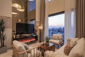 Genius Saigon - The MarQ District 1