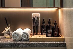 Genius Saigon - The MarQ District 1