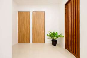 E L Westensee Resort