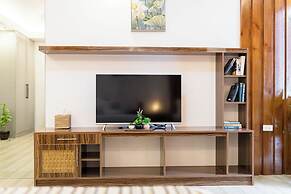 E L Westensee Resort