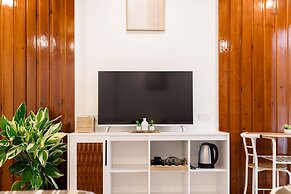 E L Westensee Resort