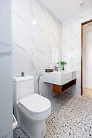 E L Westensee Resort