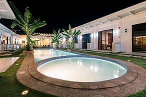 E L Westensee Resort