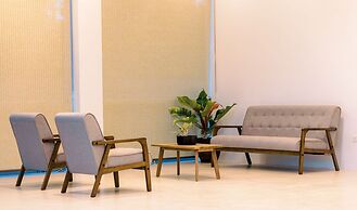 E L Westensee Resort