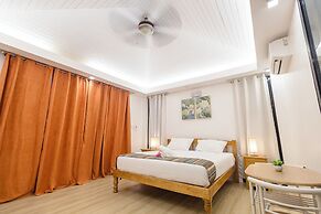 E L Westensee Resort