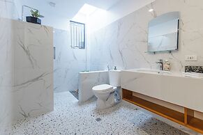 E L Westensee Resort