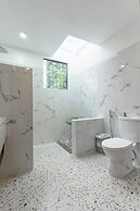 E L Westensee Resort