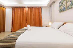 E L Westensee Resort