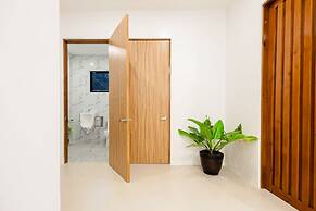 E L Westensee Resort