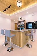 E L Westensee Resort