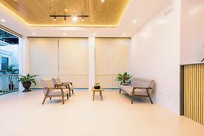 E L Westensee Resort