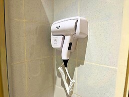 SKY HOTEL CHOW KIT PWTC