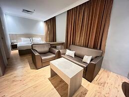 SKY HOTEL CHOW KIT PWTC