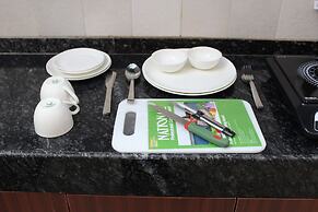 Aura Luxury Studio Near Artemis Hospital