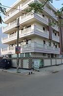 Aura Luxury Studio Near Artemis Hospital