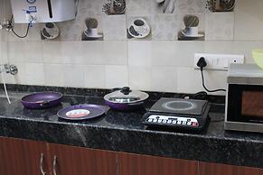 Aura Luxury Studio Near Artemis Hospital