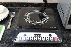 Aura Luxury Studio Near Artemis Hospital