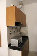 Aura Luxury Studio Near Artemis Hospital