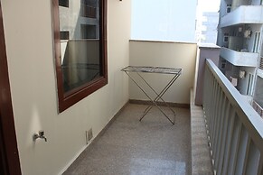 Aura Luxury Studio Near Artemis Hospital