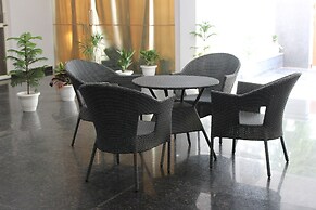 Aura Luxury Studio Near Artemis Hospital