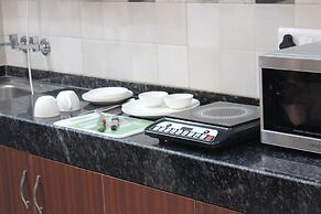 Aura Luxury Studio Near Artemis Hospital