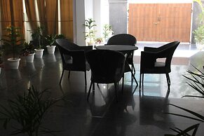 Aura Luxury Studio Near Artemis Hospital