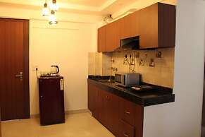 Aura Luxury Studio Near Artemis Hospital
