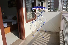 Aura Luxury Studio Near Artemis Hospital