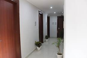 Aura Luxury Studio Near Artemis Hospital