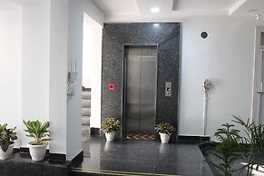 Aura Luxury Studio Near Artemis Hospital