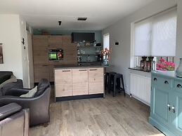 Spacious Bungalow With Garden