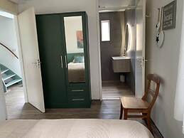 Spacious Bungalow With Garden