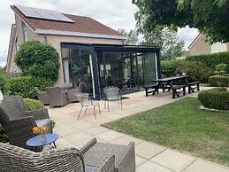 Spacious Bungalow With Garden