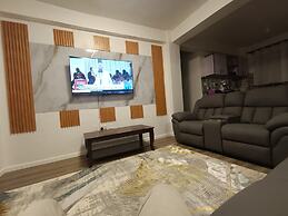 Redhill Cliff Complex