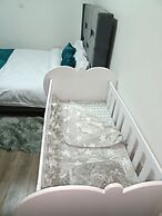 Redhill Cliff Complex