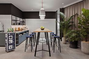 The Passenger, a Tribute Portfolio Hotel