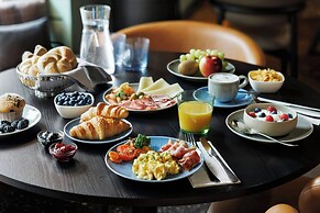 The Passenger, a Tribute Portfolio Hotel