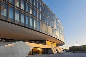 The Passenger, a Tribute Portfolio Hotel