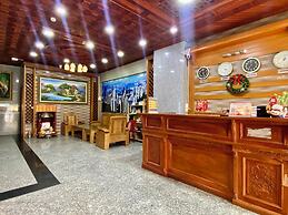 Hoang Quan Hotel  - Go Vap