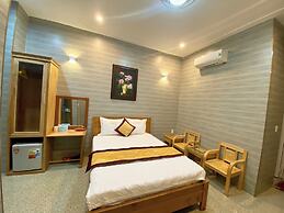 Hoang Quan Hotel  - Go Vap