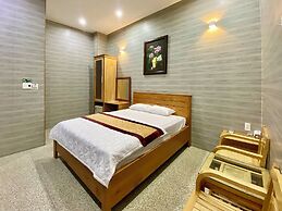 Hoang Quan Hotel  - Go Vap