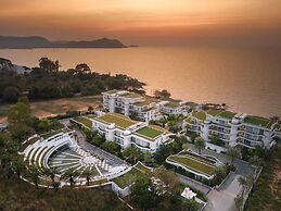 Ocean Beachfront Smart Unit