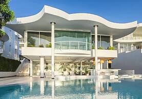 Ocean Beachfront Smart Unit