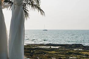 Ocean Beachfront Smart Unit