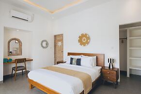 Santai Villa by Betterplace